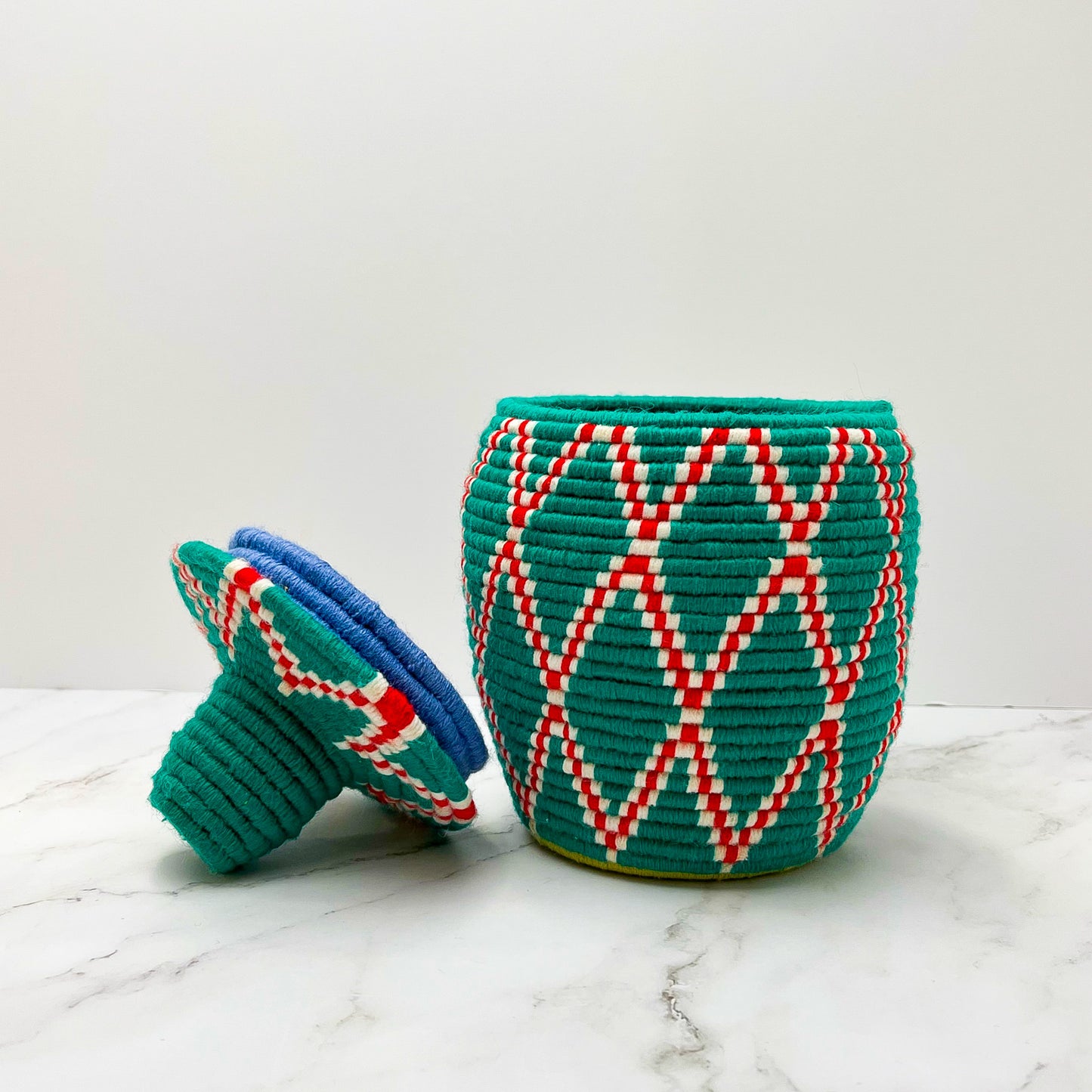 Wool Pot With Lid