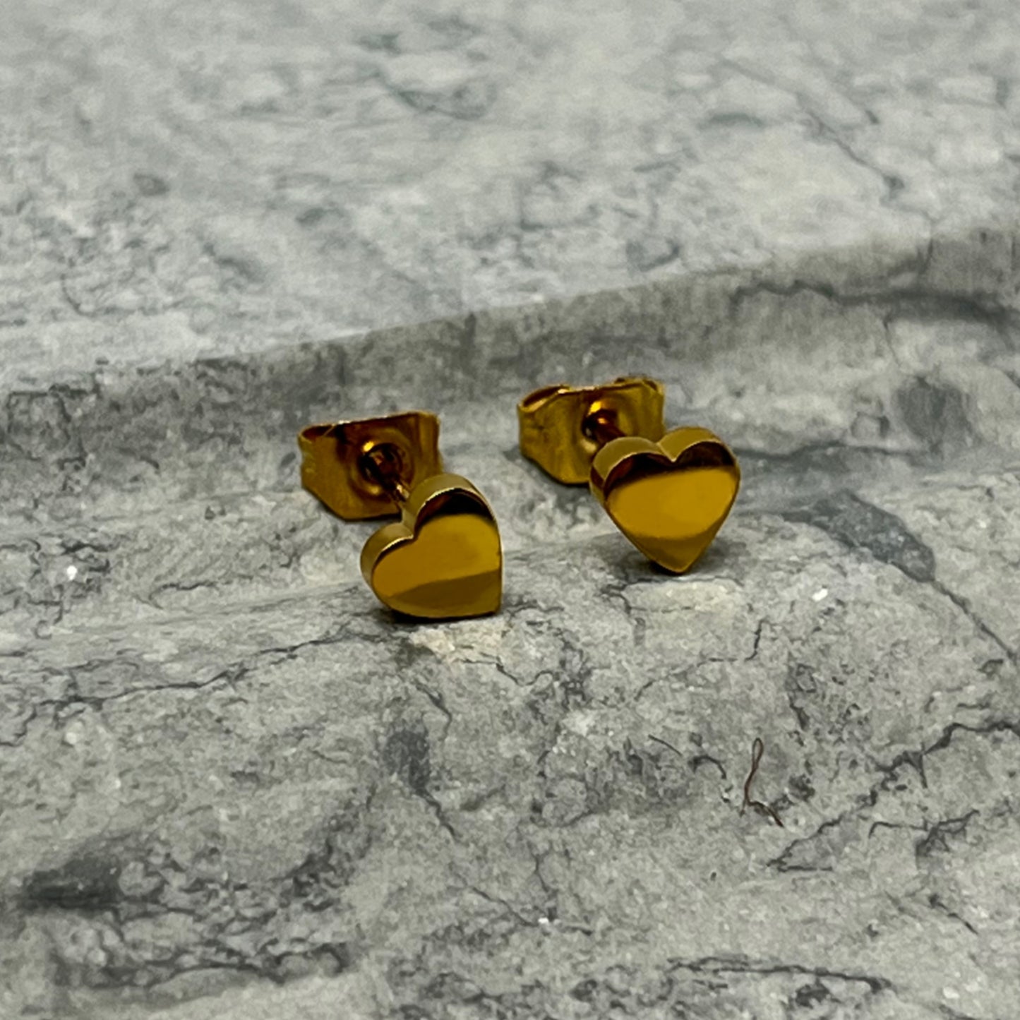 Tiny Heart Stud