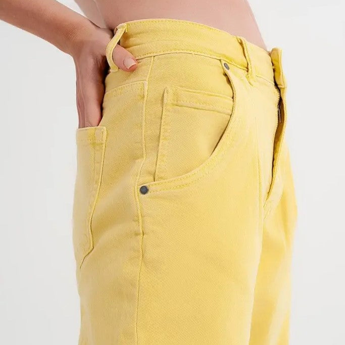 High Rise Mom Jean With Front Pleat