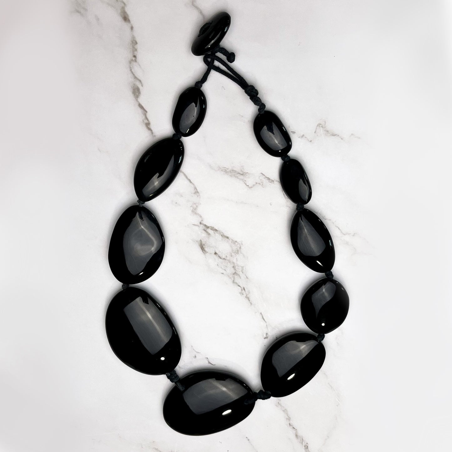 Short Flat Riverstones Necklace