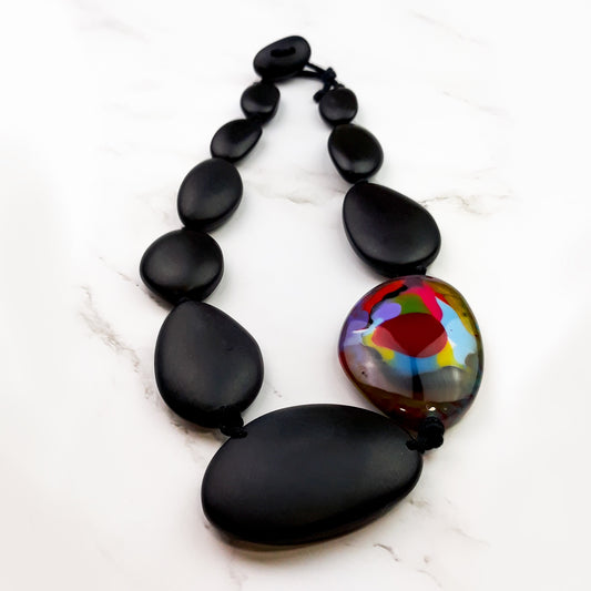 Short Flat Riverstones Necklace