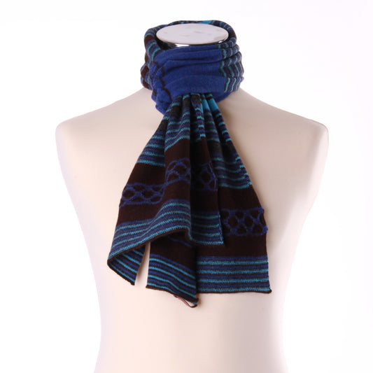 Tuck & Striped Scarf